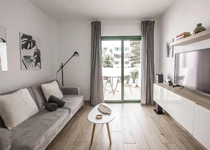 Lägenhet Holyhome Premium 109